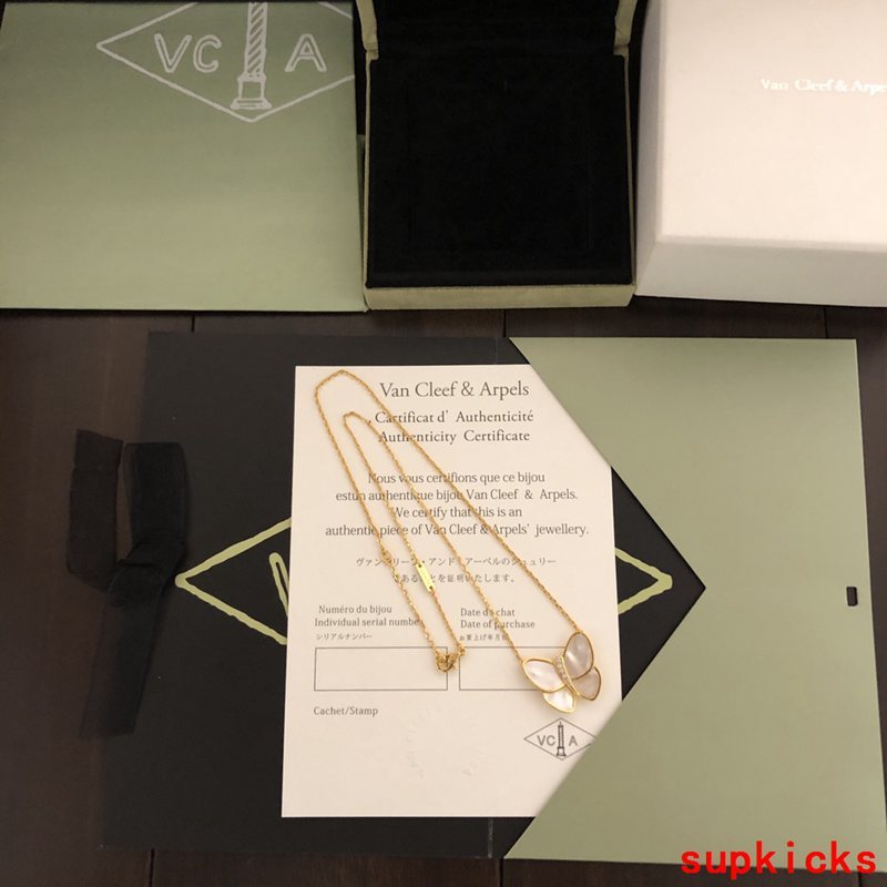 Van Cleef & Arples Jewelry