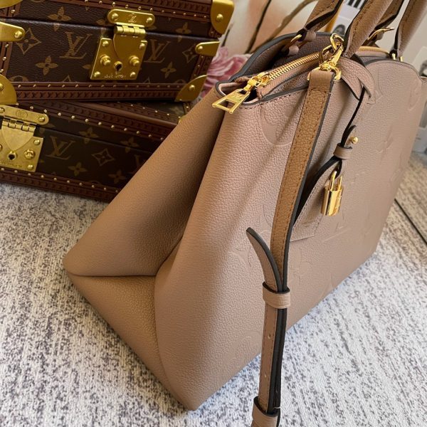 LOV2 Bags - Luxurious Bags  845