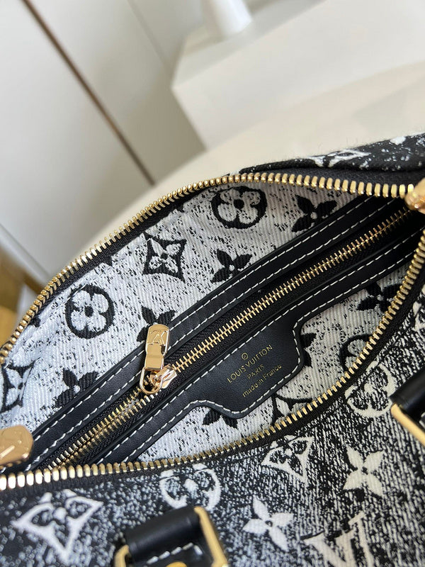 I W Fashion Lu-Vi Bags - 16691