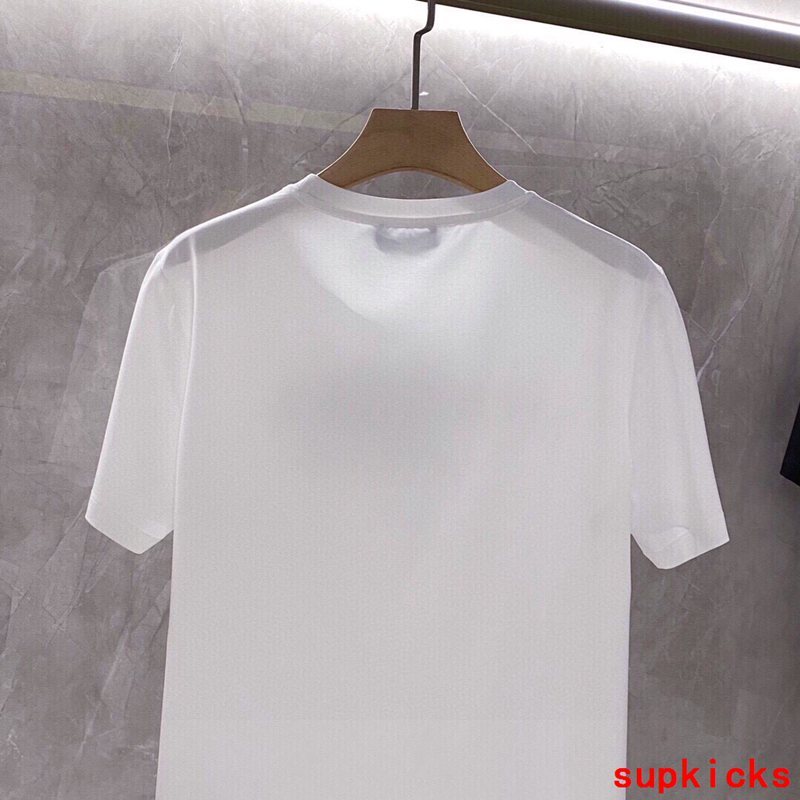 Moncler Luxury Cloth