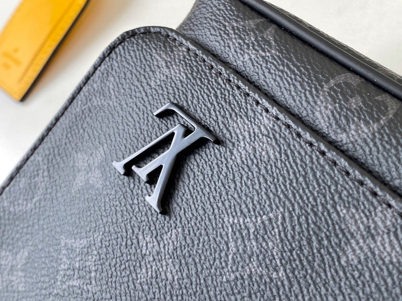 LOV2 Bags - Luxurious Bags  2708