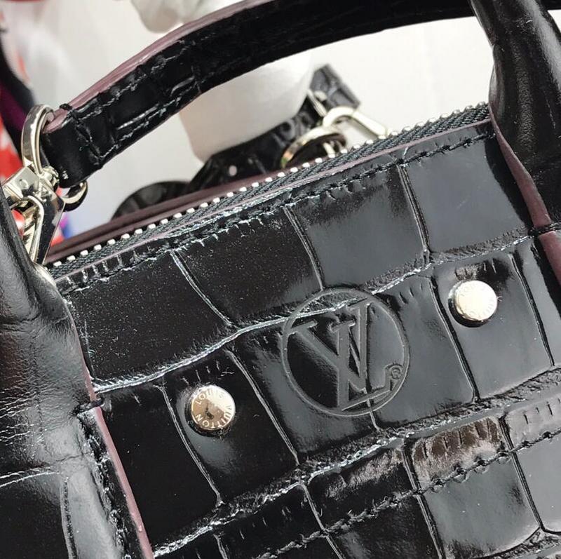 Chloe’s Picks - LOV Bags - 2678