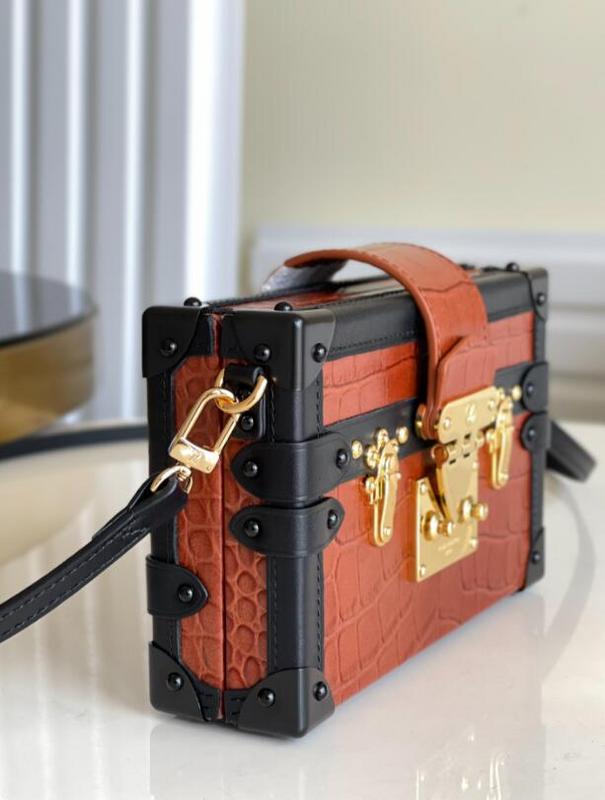 Chloe’s Picks - LOV Bags - 2154