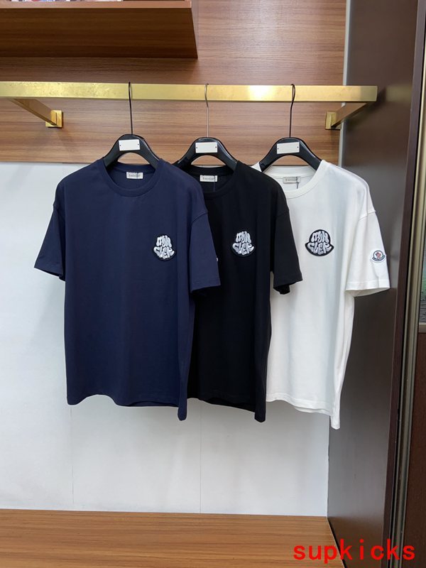 Moncler Luxury Cloth