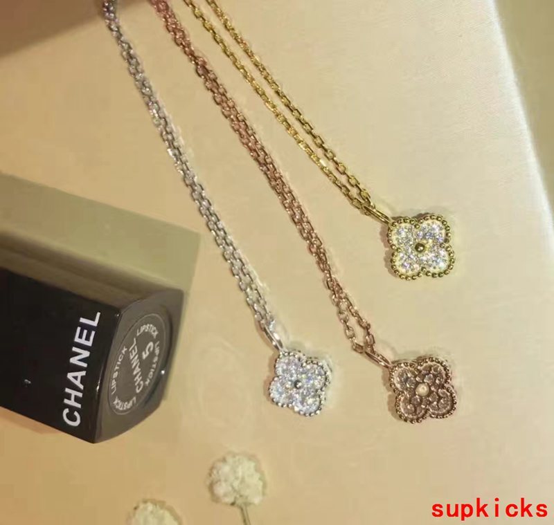 Van Cleef & Arples Jewelry