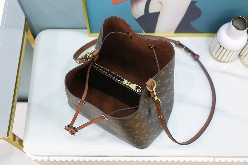 LOV2 Bags - Luxurious Bags  2685