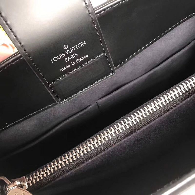 I W Fashion Lu-Vi bags - 17494