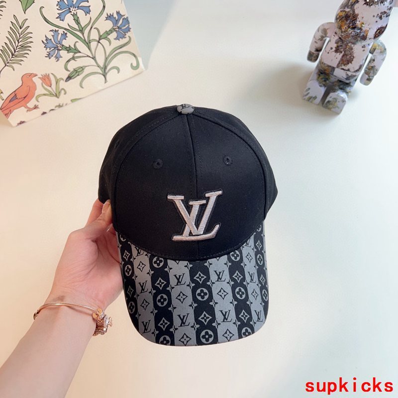 Louis Vuitton Luxury Cap