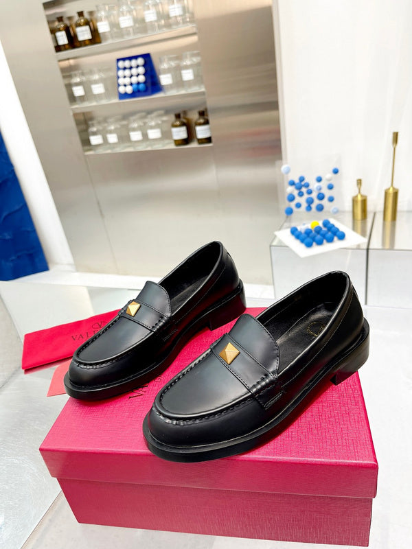 Valentino GARAVANI Luxury Shoes