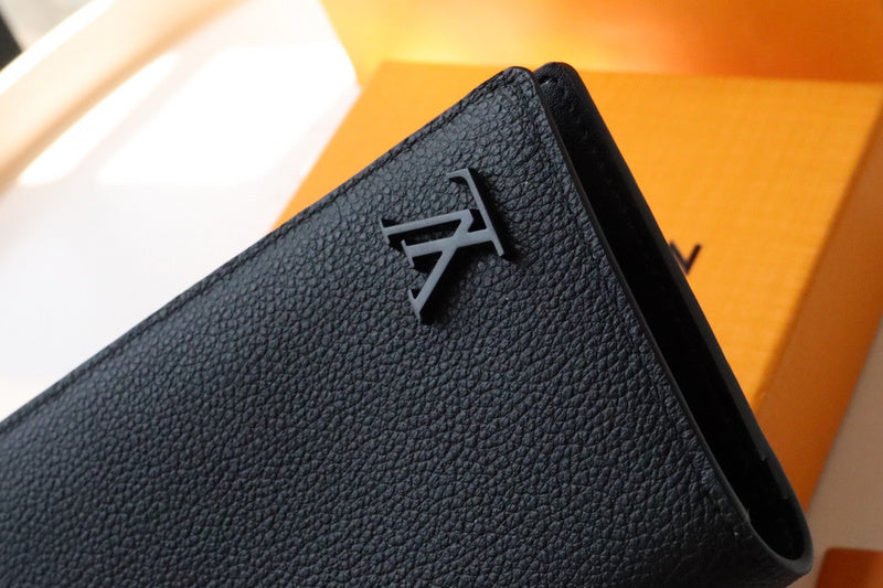 I W Fashion Lu-Vi bags - 17599