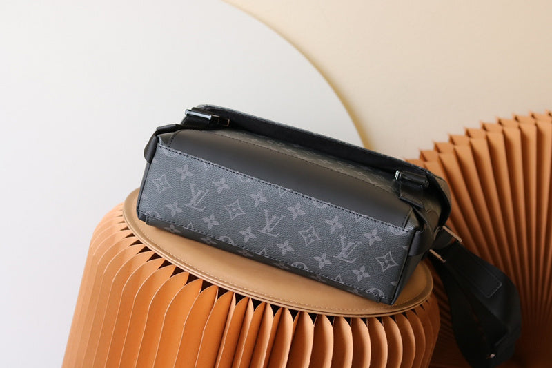 I W Fashion Lu-Vi bags - 17189