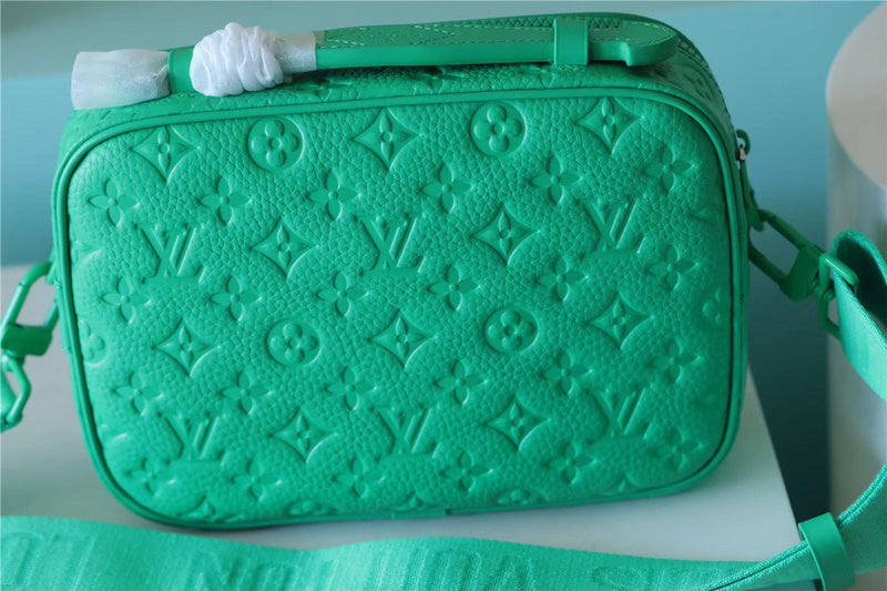 I W Fashion Lu-Vi bags - 10082