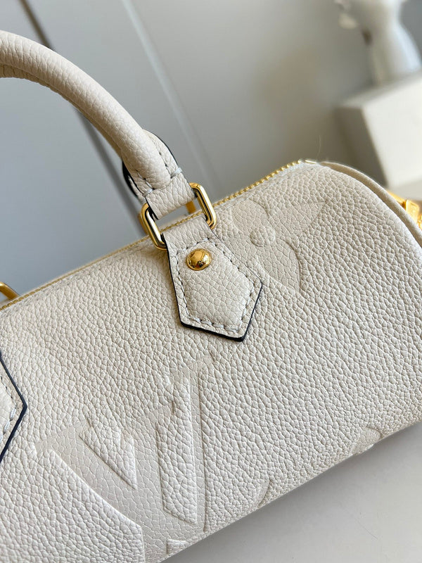 I W Fashion Lu-Vi bags - 17202