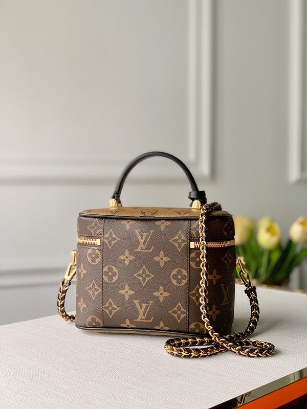 LOV2 Bags - Luxurious Bags  2675