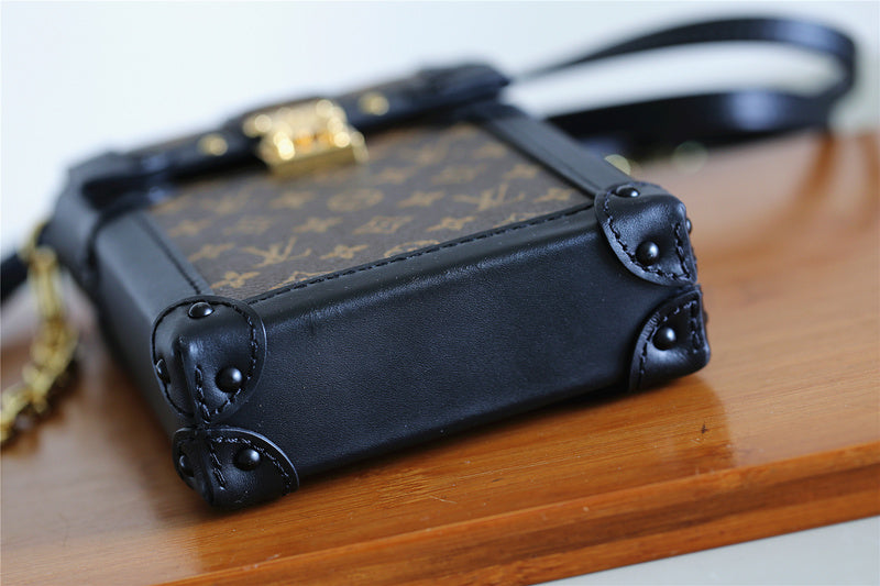 I W Fashion Lu-Vi bags - 9052