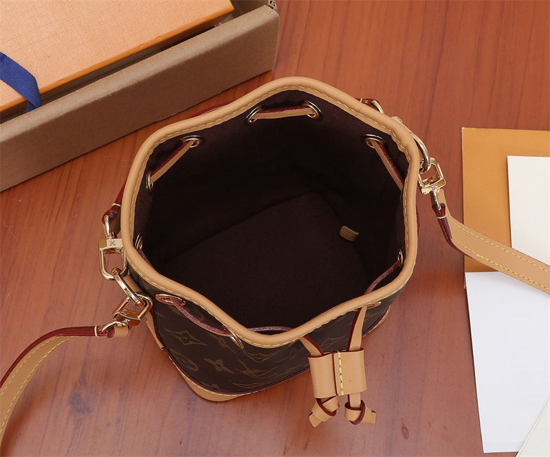 PHA - LOV Bags - 379