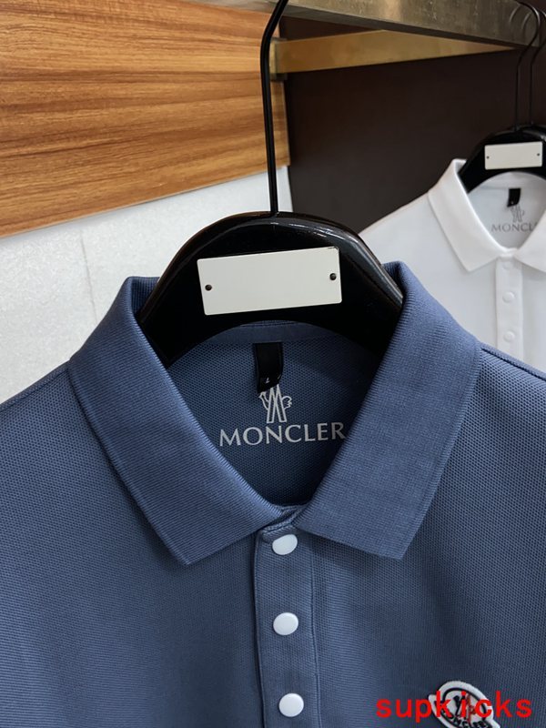 Moncler Luxury Cloth