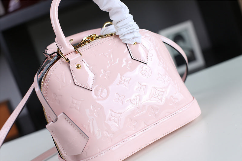 I W Fashion Lu-Vi bags - 8266