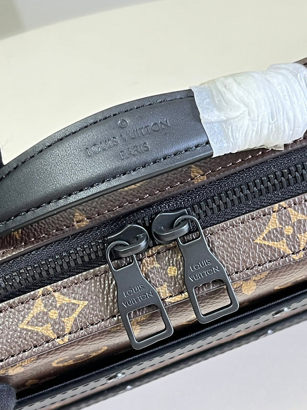 I W Fashion Lu-Vi Bags - 16941
