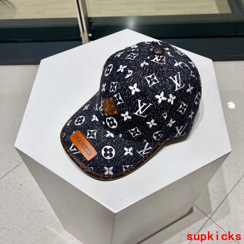 Louis Vuitton Luxury Cap