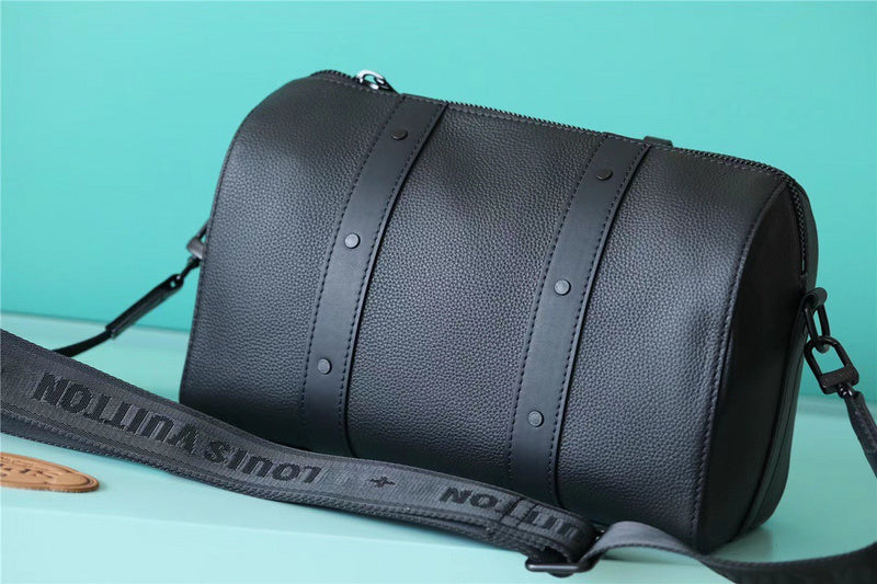 I W Fashion Lu-Vi bags - 11237
