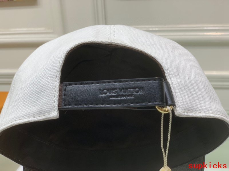 Louis Vuitton Luxury Cap