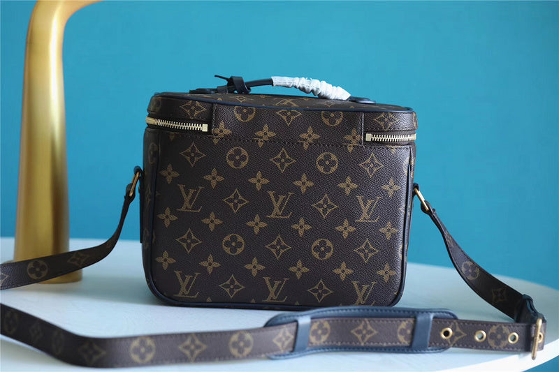 I W Fashion Lu-Vi bags - 8007