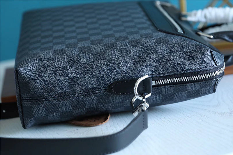 I W Fashion Lu-Vi bags - 9860