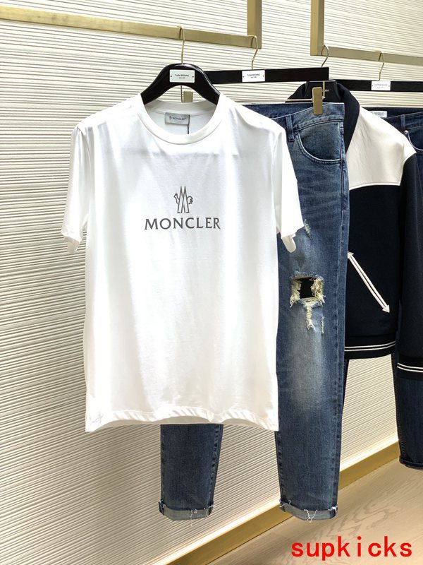Moncler Luxury Cloth