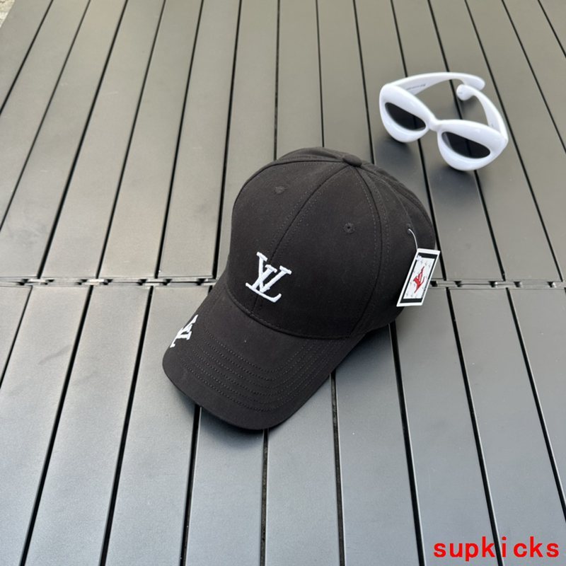 Louis Vuitton Luxury Cap
