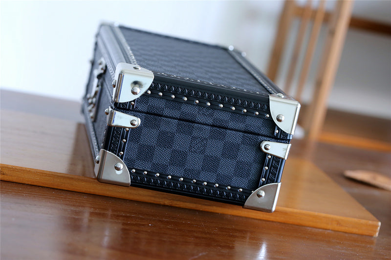 I W Fashion Lu-Vi bags - 11351