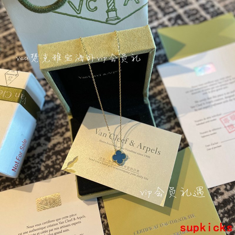 Van Cleef & Arples Jewelry