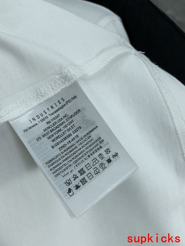 Moncler Luxury Cloth
