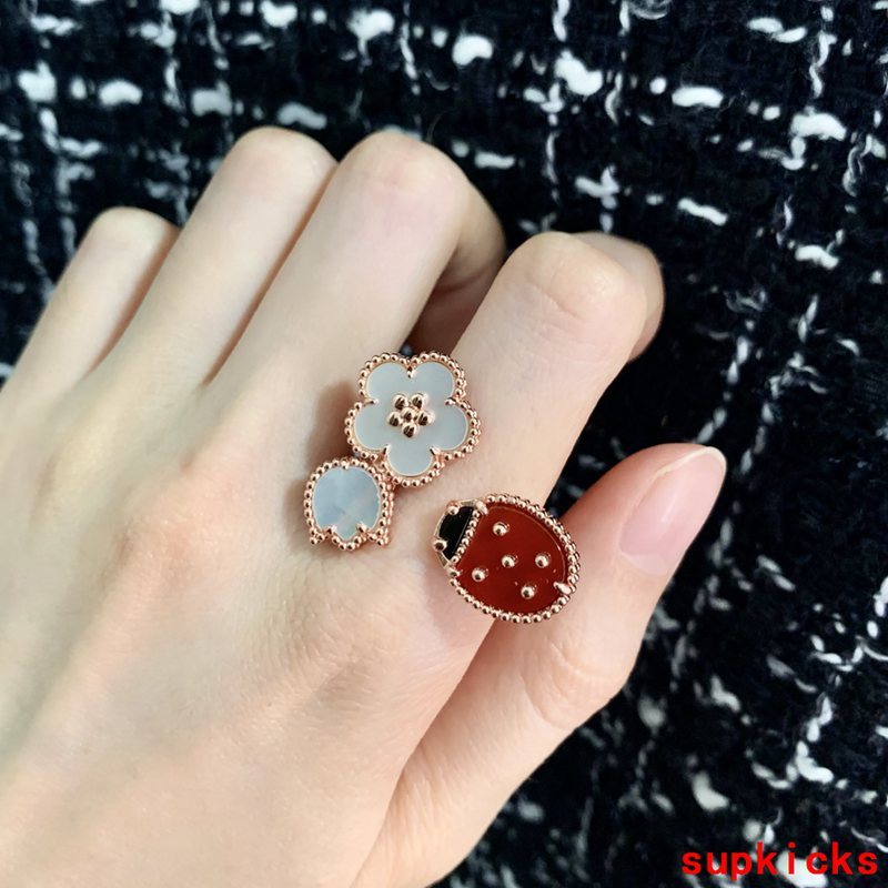 Van Cleef & Arples Jewelry