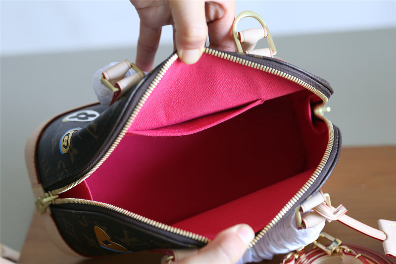 I W Fashion Lu-Vi bags - 8257
