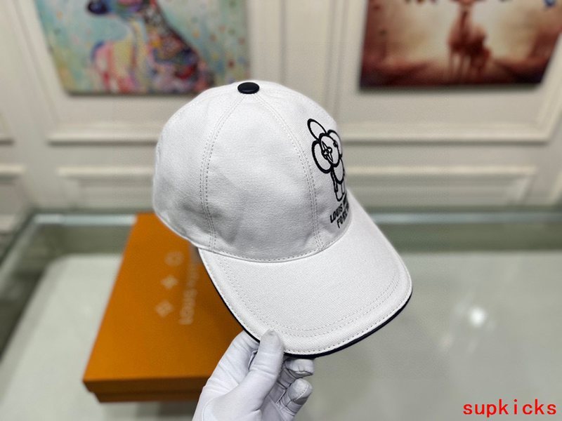 Louis Vuitton Luxury Cap