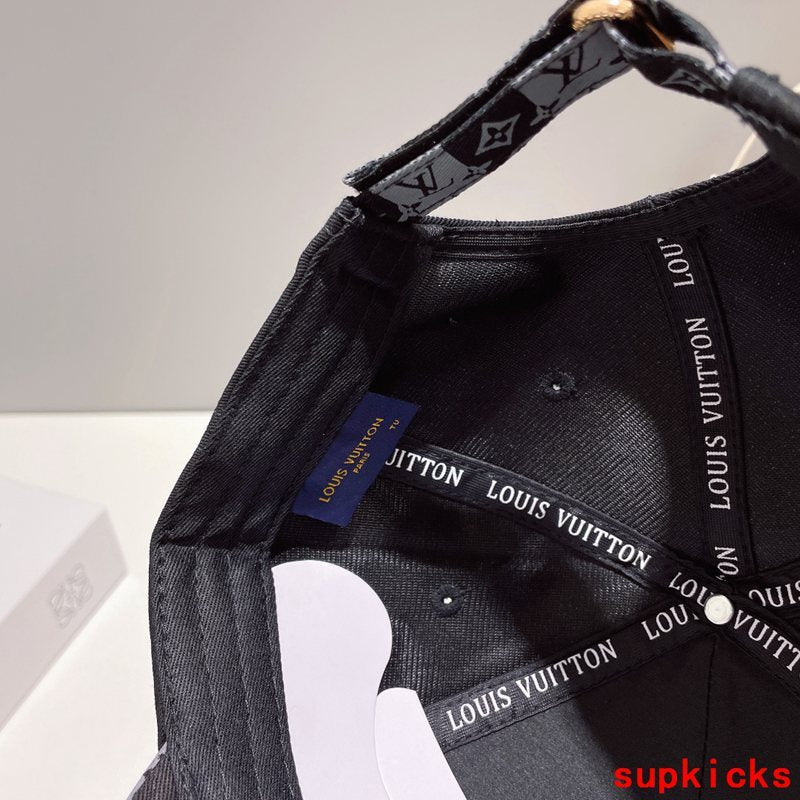Louis Vuitton Luxury Cap