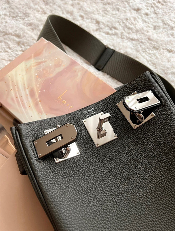 PHA - HMS Bags - 975