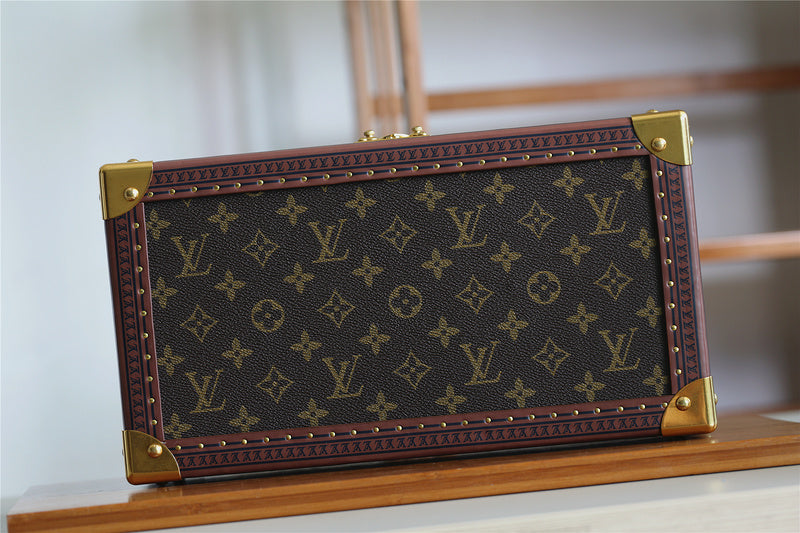 I W Fashion Lu-Vi bags - 11339