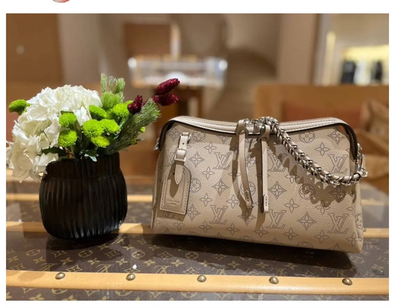 PHA - LOV Bags - 005