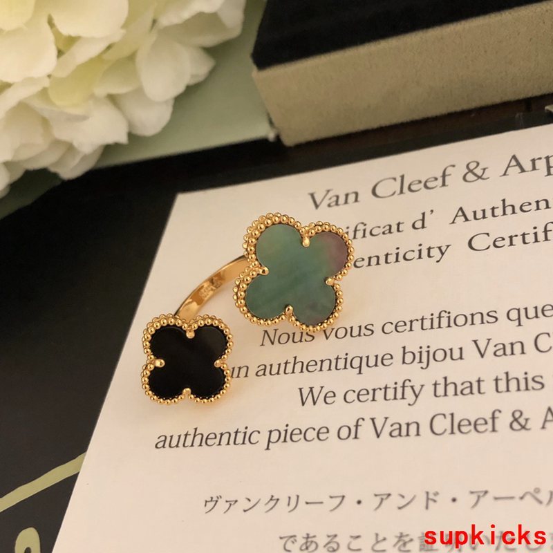 Van Cleef & Arples Jewelry