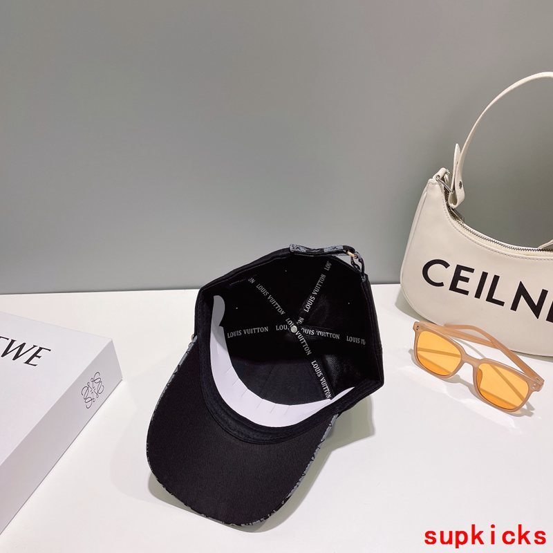 Louis Vuitton Luxury Cap
