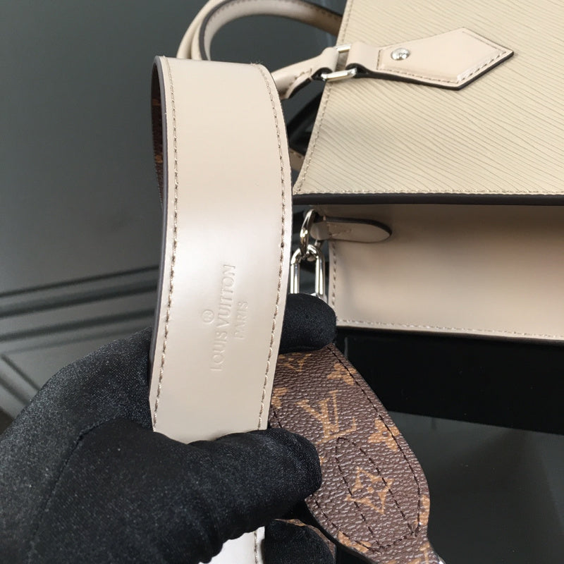 I W Fashion Lu-Vi bags - 17241