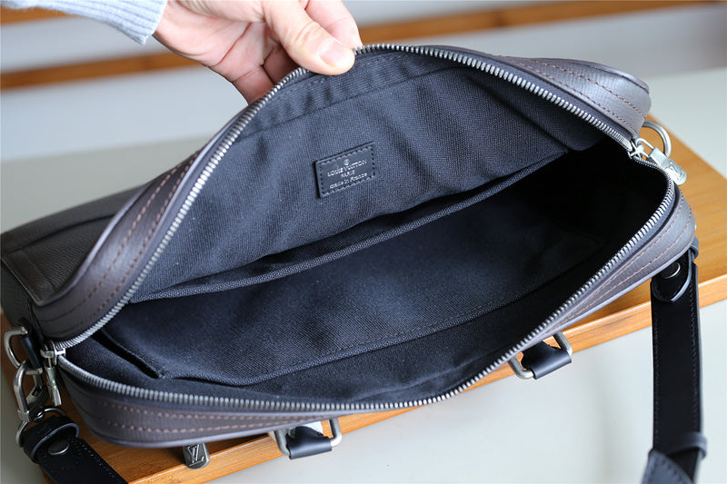 I W Fashion Lu-Vi bags - 9872