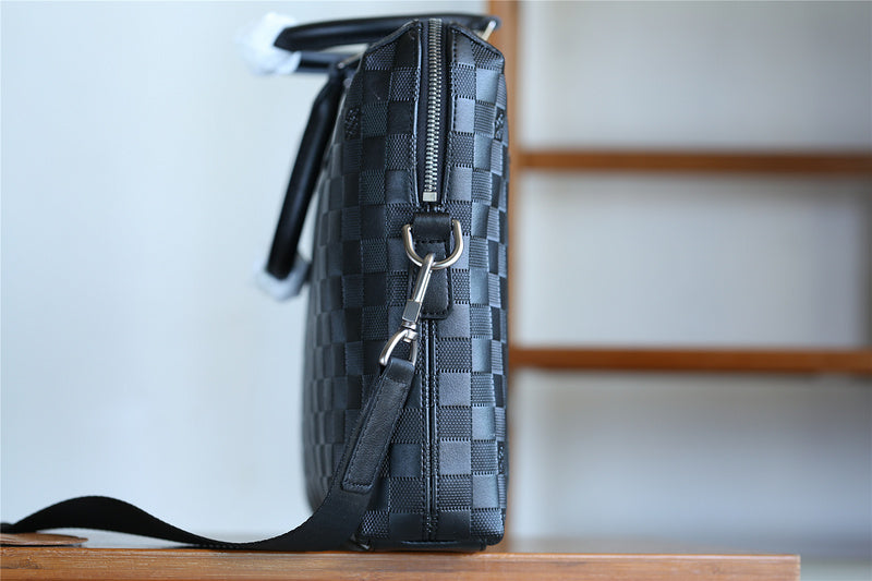 I W Fashion Lu-Vi bags - 9832