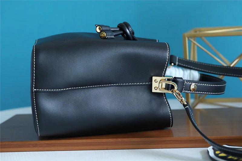 I W Fashion Lu-Vi bags - 8547