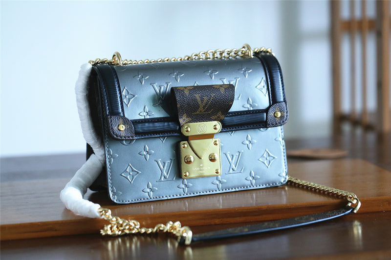 I W Fashion Lu-Vi bags - 8048