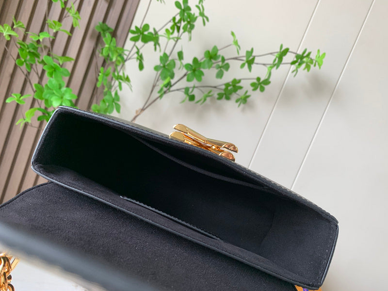 I W Fashion Lu-Vi Bags - 16648