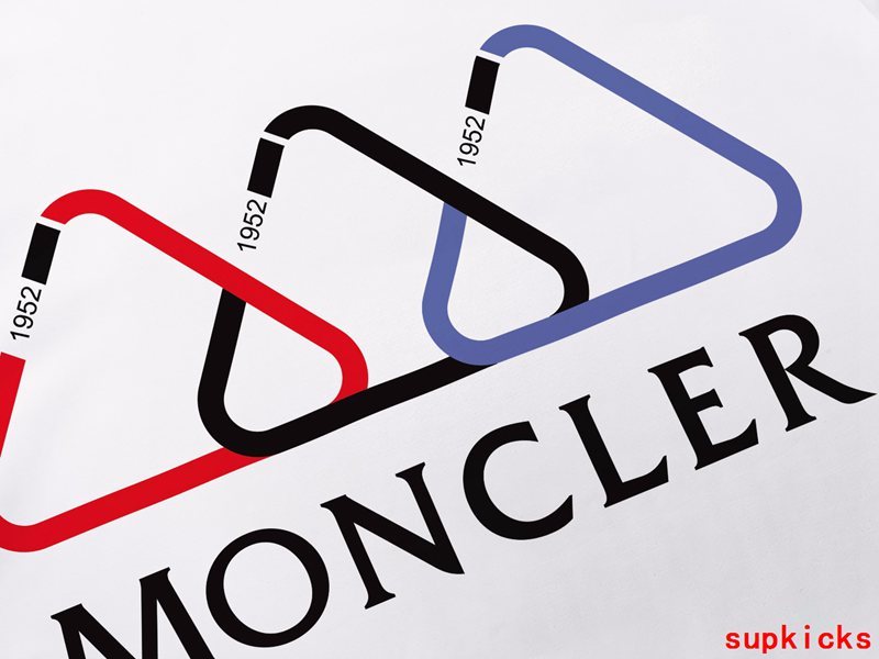 Moncler Luxury Cloth