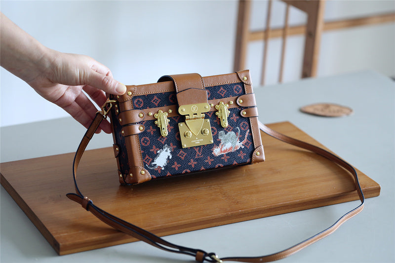 I W Fashion Lu-Vi bags - 8219